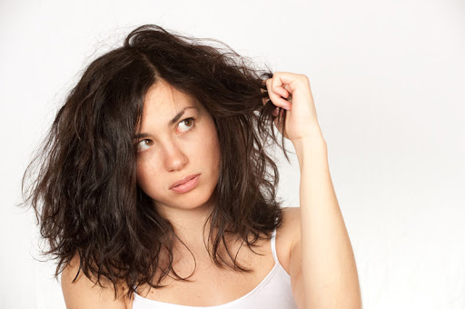 Một mãi tóc khô rối thật khó chịu. Sử dụng sản phẩm bạn sẽ có một mái tóc mềm mượt